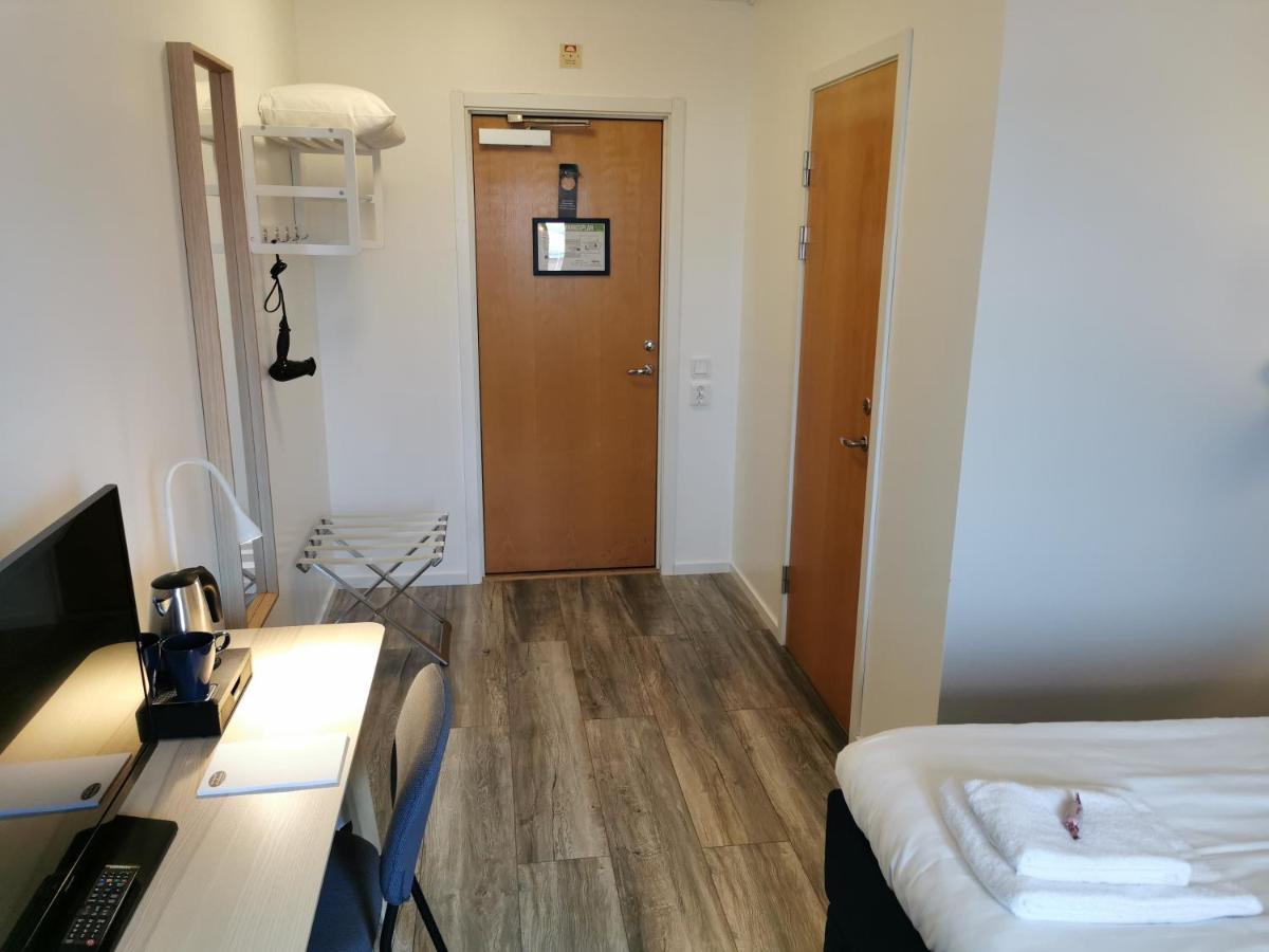 Kils Hotell & Restaurang エクステリア 写真