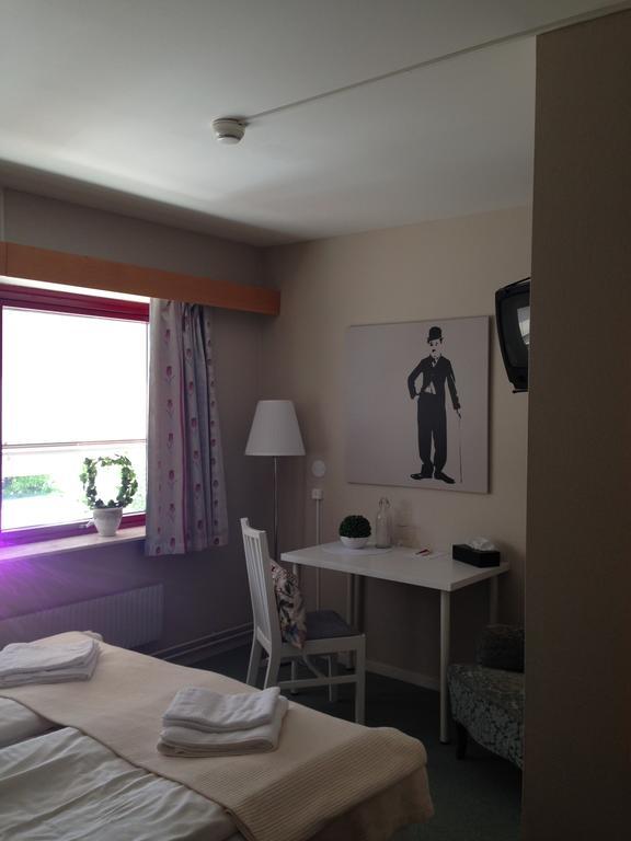 Kils Hotell & Restaurang エクステリア 写真